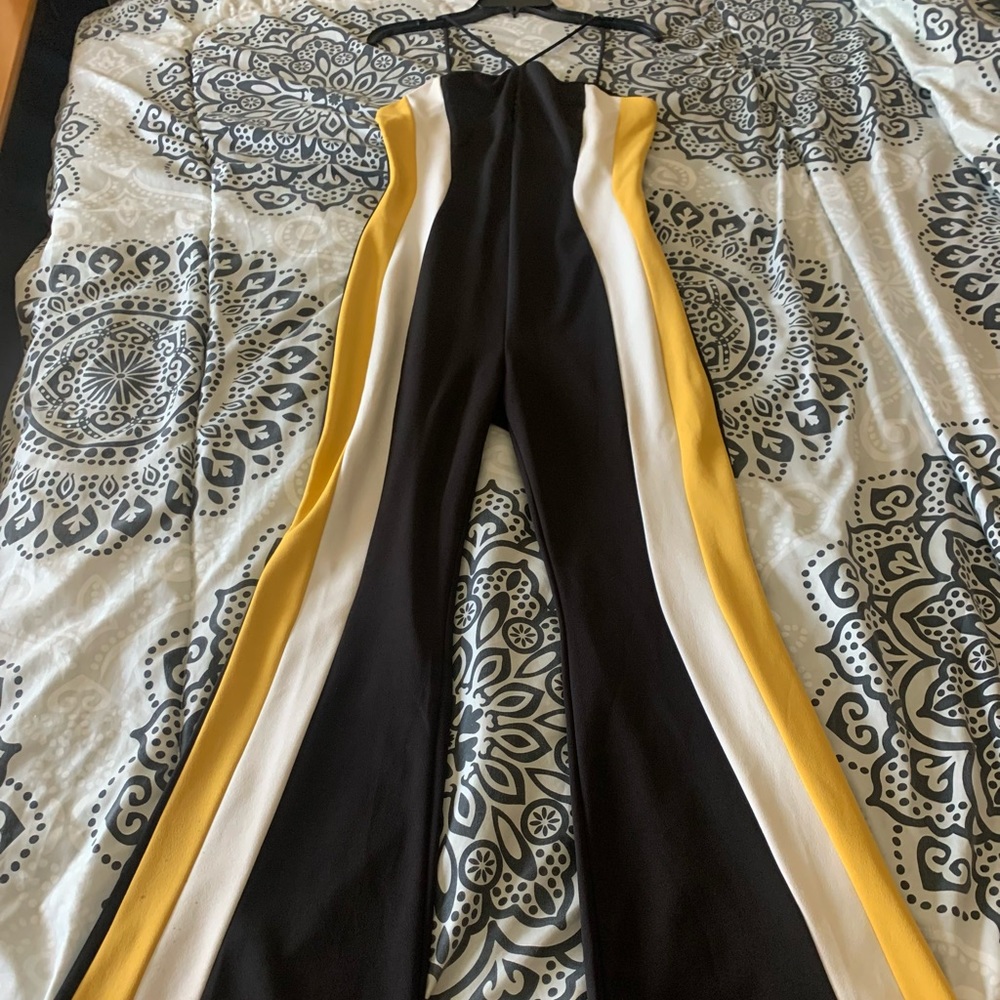 Romper. Size:Large (Fits Like A Medium). Color: Y… - image 1